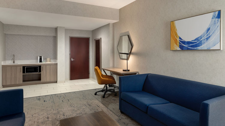 Holiday Inn Express Corning/Painted Post Suite