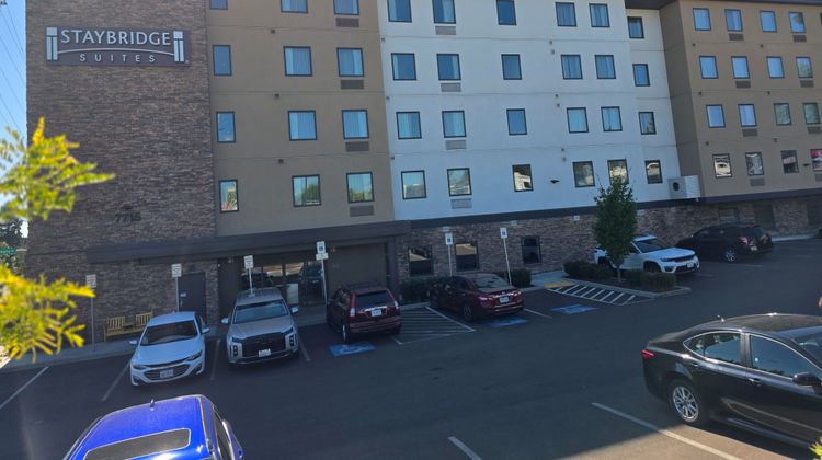Staybridge Suites Orenco Station Exterior