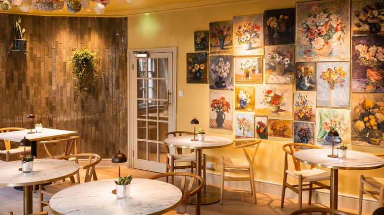 <b>Dukes Hotel Restaurant</b>. Images powered by <a href="https://www.leonardoworldwide.com/" title="Leonardo Worldwide" target="_blank">Leonardo</a>.