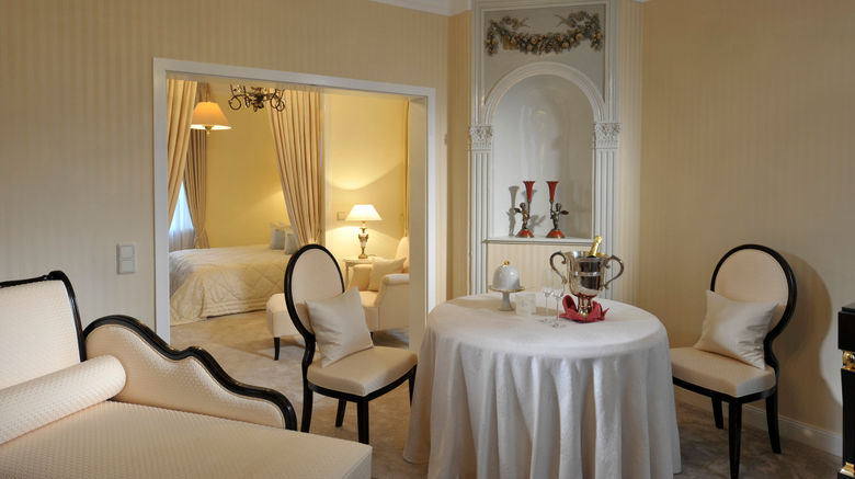 <b>Weinromantikhotel Richtershof Suite</b>. Images powered by <a href="https://www.leonardoworldwide.com/" title="Leonardo Worldwide" target="_blank">Leonardo</a>.
