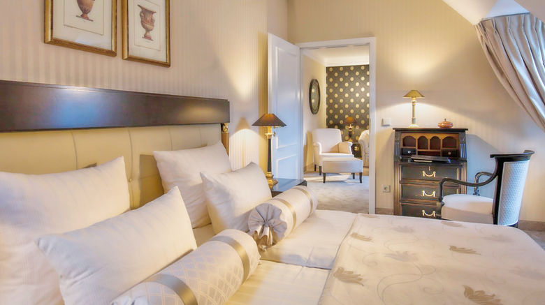 <b>Weinromantikhotel Richtershof Suite</b>. Images powered by <a href="https://www.leonardoworldwide.com/" title="Leonardo Worldwide" target="_blank">Leonardo</a>.