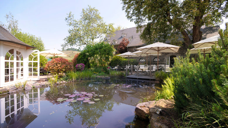 <b>Weinromantikhotel Richtershof Pool</b>. Images powered by <a href="https://www.leonardoworldwide.com/" title="Leonardo Worldwide" target="_blank">Leonardo</a>.