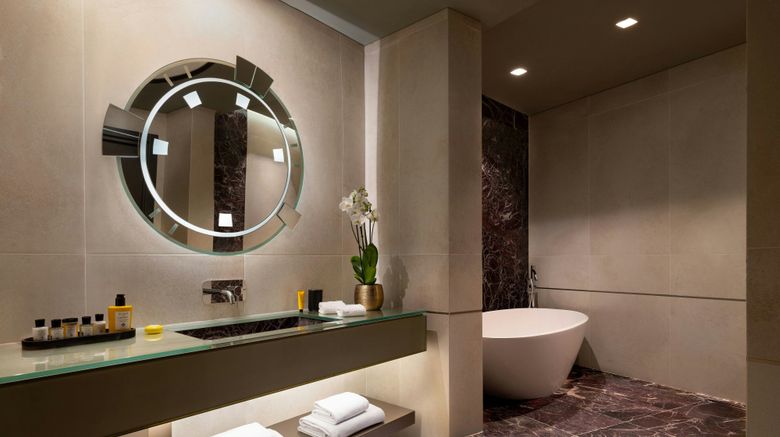 <b>The Pantheon Iconic Rome Hotel Room</b>. Images powered by <a href="https://www.leonardoworldwide.com/" title="Leonardo Worldwide" target="_blank">Leonardo</a>.