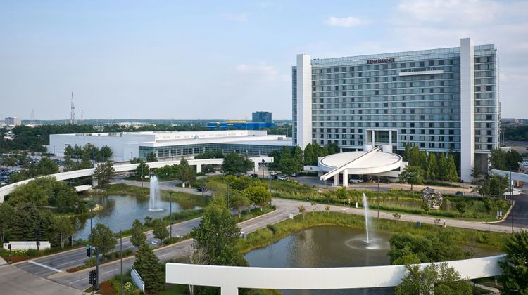Renaissance Schaumburg Conv Center Hotel Exterior
