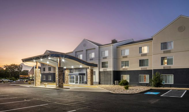 Fairfield Inn & Suites Butler Exterior