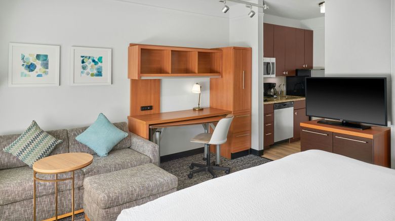 <b>TownePlace Suites Detroit/Troy Room</b>. Images powered by <a href="https://www.leonardoworldwide.com/" title="Leonardo Worldwide" target="_blank">Leonardo</a>.