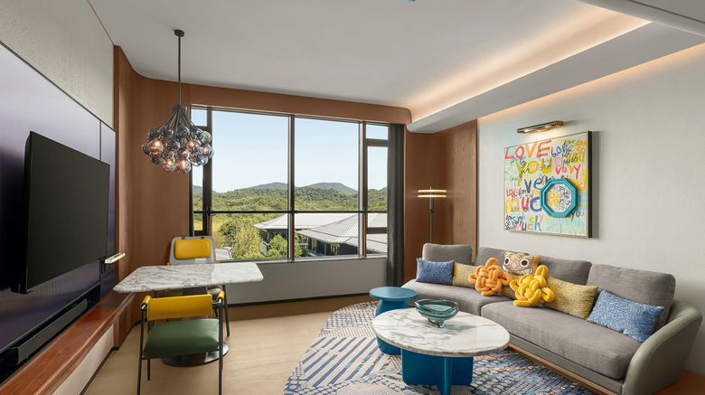 <b>Renaissance Hangzhou Lin'an Room</b>. Images powered by <a href="https://www.leonardoworldwide.com/" title="Leonardo Worldwide" target="_blank">Leonardo</a>.