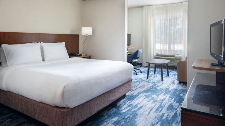 Fairfield Inn & Suites Towanda Suite