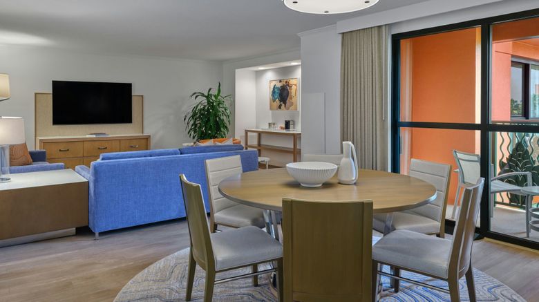 <b>Walt Disney World Swan Suite</b>. Images powered by <a href="https://www.leonardoworldwide.com/" title="Leonardo Worldwide" target="_blank">Leonardo</a>.