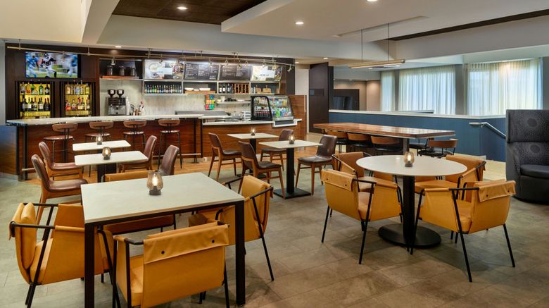 <b>Courtyard Atlanta Airport South/Sullivan Restaurant</b>. Images powered by <a href="https://www.leonardoworldwide.com/" title="Leonardo Worldwide" target="_blank">Leonardo</a>.