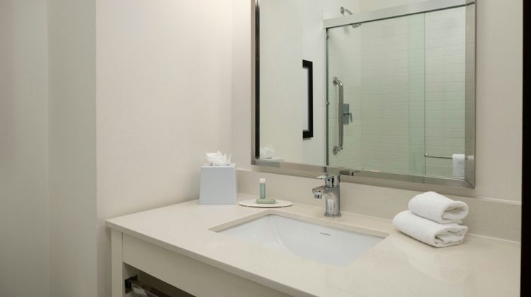 Fairfield Inn & Suites Chattanooga Room