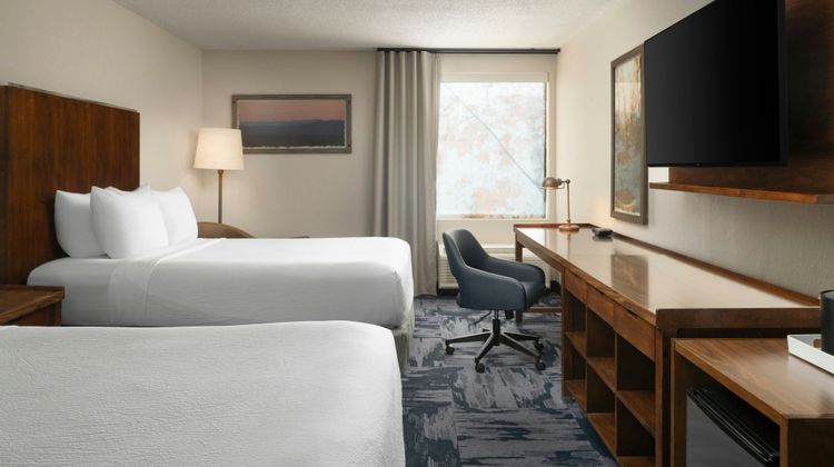 Fairfield Inn & Suites Chattanooga Room
