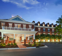 Tryon Riverfront Inn Tapestry Exterior