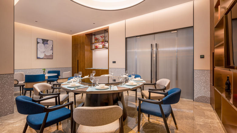 <b>Hilton Garden Inn Shanghai Caoyang Restaurant</b>. Images powered by <a href="https://www.leonardoworldwide.com/" title="Leonardo Worldwide" target="_blank">Leonardo</a>.