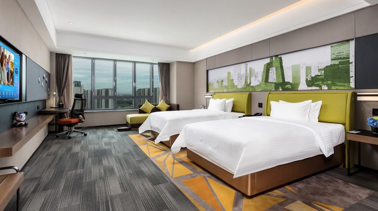 Hampton by Hilton Daxing World Flower Room