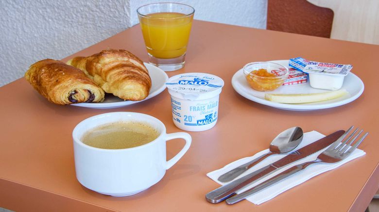 <b>B&B Hotel Nimes Caissargues Restaurant</b>. Images powered by <a href="https://www.leonardoworldwide.com/" title="Leonardo Worldwide" target="_blank">Leonardo</a>.