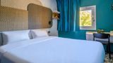 B&B Hotel Nimes Caissargues Room