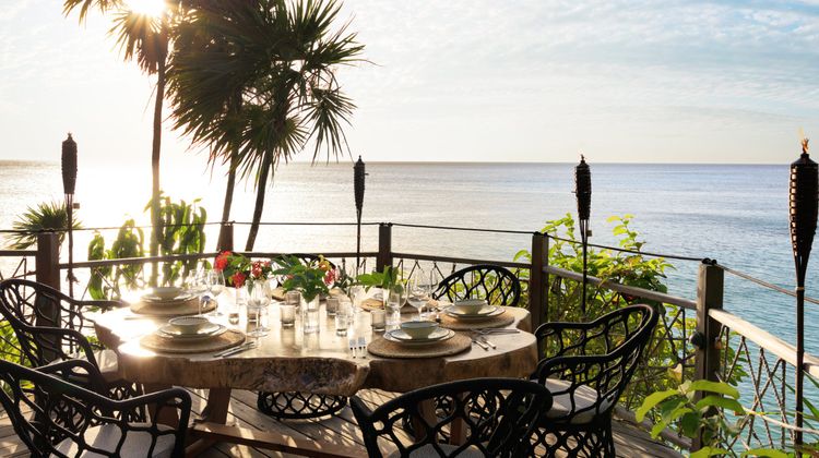 Kimpton Grand Roatan Resort Restaurant