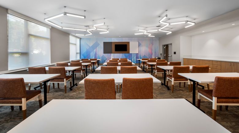 <b>Hilton Garden Inn North Conway Meeting</b>. Images powered by <a href="https://www.leonardoworldwide.com/" title="Leonardo Worldwide" target="_blank">Leonardo</a>.