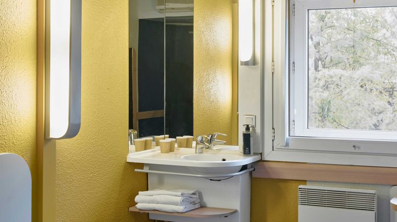 <b>Ibis Budget Viry Chatillon A6 Room</b>. Images powered by <a href="https://www.leonardoworldwide.com/" title="Leonardo Worldwide" target="_blank">Leonardo</a>.
