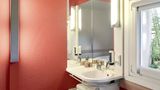 B&B Hotel Cergy Pierrelaye Room