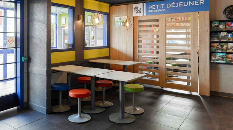 <b>B&B Hotel Cergy Pierrelaye Lobby</b>. Images powered by <a href="https://www.leonardoworldwide.com/" title="Leonardo Worldwide" target="_blank">Leonardo</a>.