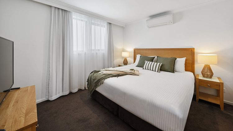New Crossing Place Motel Room