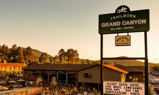 Trailborn Grand Canyon Exterior