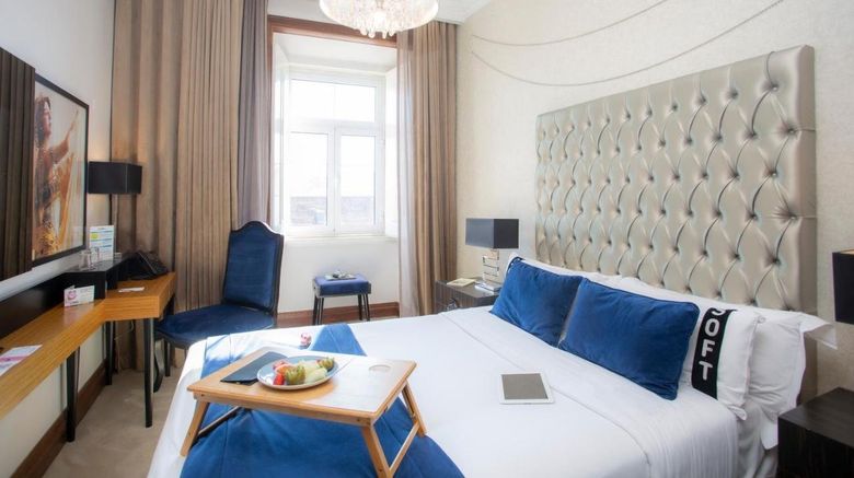 <b>Casual Belle Epoque Lisboa Room</b>. Images powered by <a href="https://www.leonardoworldwide.com/" title="Leonardo Worldwide" target="_blank">Leonardo</a>.