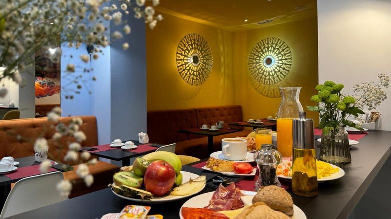 <b>Casual Ilbira Granada Restaurant</b>. Images powered by <a href="https://www.leonardoworldwide.com/" title="Leonardo Worldwide" target="_blank">Leonardo</a>.