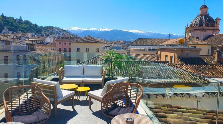 <b>Casual Ilbira Granada Recreation</b>. Images powered by <a href="https://www.leonardoworldwide.com/" title="Leonardo Worldwide" target="_blank">Leonardo</a>.