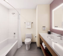 Franklin Inn & Suites Room