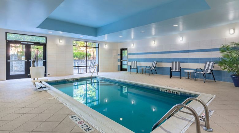 <b>SpringHill Suites Charleston North Pool</b>. Images powered by <a href="https://www.leonardoworldwide.com/" title="Leonardo Worldwide" target="_blank">Leonardo</a>.