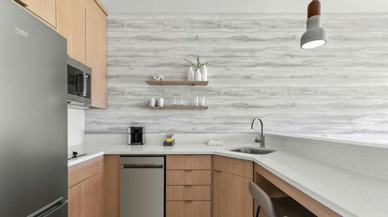<b>Residence Inn by Marriott Melville Room</b>. Images powered by <a href="https://www.leonardoworldwide.com/" title="Leonardo Worldwide" target="_blank">Leonardo</a>.