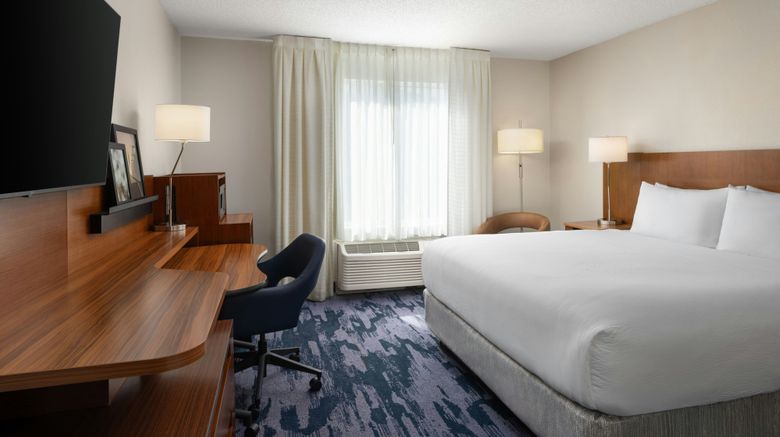 <b>Fairfield Inn Orlando Airport Room</b>. Images powered by <a href="https://www.leonardoworldwide.com/" title="Leonardo Worldwide" target="_blank">Leonardo</a>.
