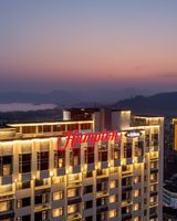 Hampton HGH Lakeside