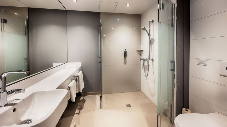 <b>Premier Inn Darmstadt City Center Room</b>. Images powered by <a href="https://www.leonardoworldwide.com/" title="Leonardo Worldwide" target="_blank">Leonardo</a>.