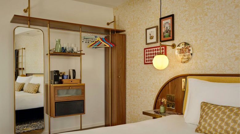 <b>The Cura Hotel Kensington Room</b>. Images powered by <a href="https://www.leonardoworldwide.com/" title="Leonardo Worldwide" target="_blank">Leonardo</a>.