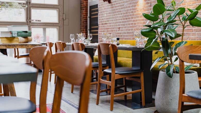 <b>Hotel De Hallen Restaurant</b>. Images powered by <a href="https://www.leonardoworldwide.com/" title="Leonardo Worldwide" target="_blank">Leonardo</a>.