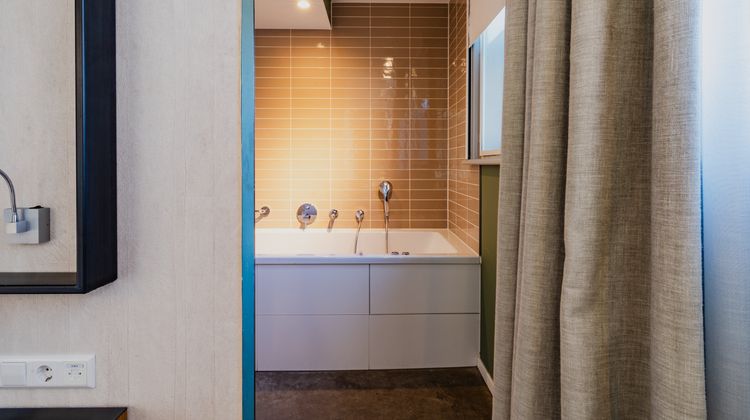 Hotel De Hallen Suite