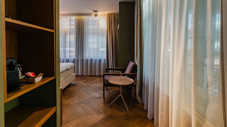 <b>Hotel De Hallen Suite</b>. Images powered by <a href="https://www.leonardoworldwide.com/" title="Leonardo Worldwide" target="_blank">Leonardo</a>.