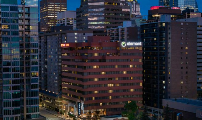 Element Calgary Downtown Exterior