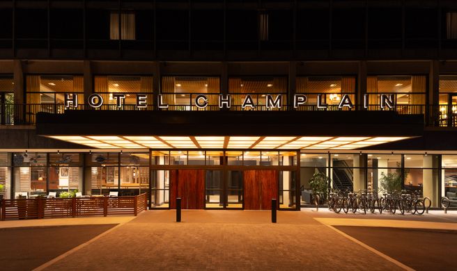 Hotel Champlain, Curio Collection Exterior