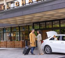 Hotel Champlain, Curio Collection Exterior