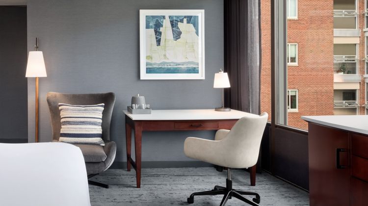 Hotel Champlain, Curio Collection Room