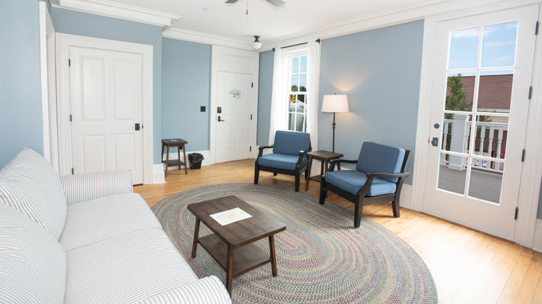 <b>Cadillac House Lex MI Tapestry Room</b>. Images powered by <a href="https://www.leonardoworldwide.com/" title="Leonardo Worldwide" target="_blank">Leonardo</a>.