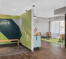 Spark by Hilton Bakersfield Central Lobby