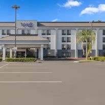 Spark by Hilton Bakersfield Central
