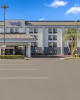 Spark by Hilton Bakersfield Central