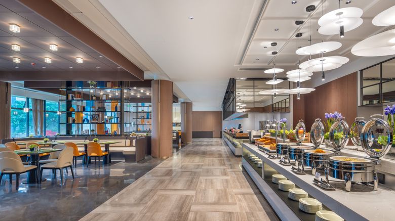 <b>Hampton by Hilton Dongguan Songshan Lake Restaurant</b>. Images powered by <a href="https://www.leonardoworldwide.com/" title="Leonardo Worldwide" target="_blank">Leonardo</a>.